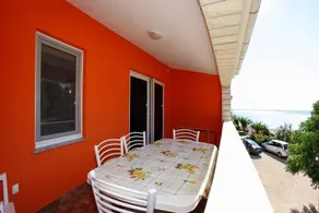 Nice flat with barbecue - Image 4