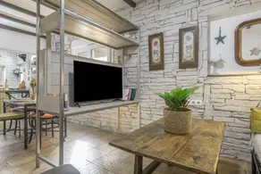 House with terrace | Suitable for remote work - Image 3