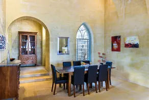 Beautiful villa with pool & terrace - Image 3