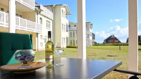 With a view of the sea and a terrace, access to the pool and sauna - Sea View Apartment 63 - - Image 5