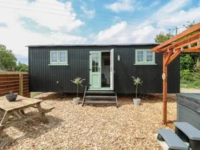 Landhaus mit Garten und Whirlpool - Image 3