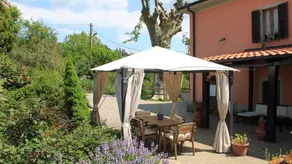 House with terrace, garden & pool - Image 5