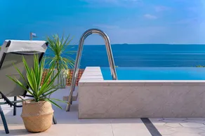 Villa Maritime mit Infinity Pool - Image 5