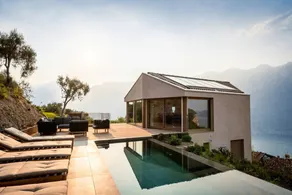 'Villa Arias' mit Seeblick, Pool und WLAN - Image 2