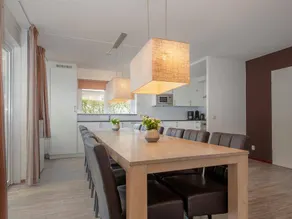 Child-friendly pleasant letting with terrace, garden & heated pool - Image 5