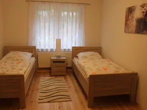 Casa vacacional con barbacoa, jardín y sauna - Image 4
