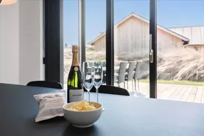 House with BBQ, jacuzzi & terrace - Image 5