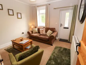 Child-friendly cottage with garden | Pets are welcome - Image 2