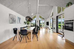 Holiday home with garden, terrace & BBQ - Image 3