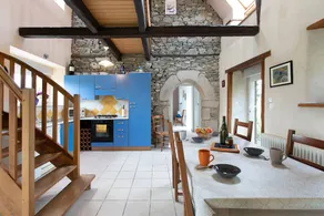 Fully equipped holiday home with barbeque, terrace & garden | Garden view | Dogs allowed - Image 4