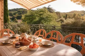 Fully equipped villa with garden, pool & terrace | Garden view | Perfect for remote work - Image 3