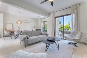 Fully equipped wonderful apartment with terrace, garden & pool | Mountain view - Image 2