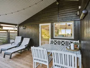 Holiday home with garden, barbecue & terrace | Sea view - Image 5