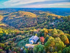 Mountain Lilly - Huge Views, Three Ensuites, 10min to Blowing Rock - Image 5