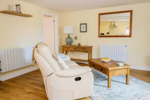 Cottage with garden - Image 5