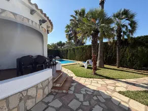 Villa mit Grill, privatem Pool und Terrasse - Image 5