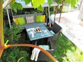 Studio with garden - Image 3