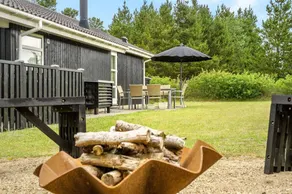 Fully equipped house with terrace, jacuzzi & sauna - Image 2