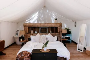 Boutique Glamping Escape with Private Deck & Fire Pit in Ontario, Canada - Image 4