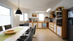 Family-friendly ample house with terrace, barbecue & sauna | Lake view - Image 4