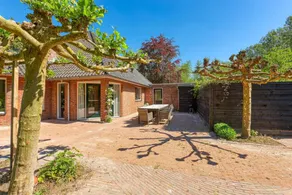 Maison avec piscine, sauna et terrasse - Image 4