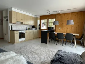 Apartment with terrace - Image 5