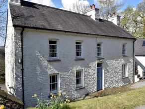 Cottage with garden, terrace & BBQ - Image 5
