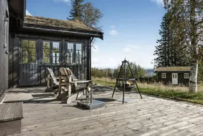 Holiday home with sauna, garden & terrace - Image 4