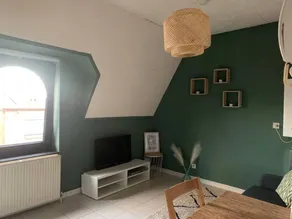 Modern studio in Saint-Nicolas, 35m², city view, parking - Image 3
