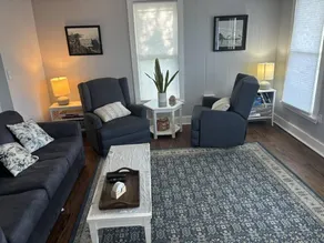 Bonita Lakefront Retreat - Image 5