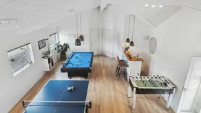 Holiday home with BBQ, garden & pool - Image 5