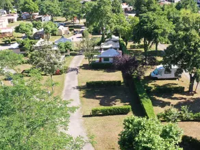 Mobile home with terrace & pool - Image 2