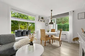 Holiday home in Baarland with fenced garden - Image 3