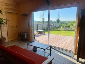 Maison avec jardin, barbecue et jacuzzi - Image 3