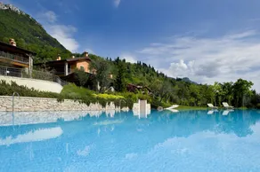 Appartement avec piscine et terrasse - Image 2