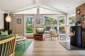 House with terrace, sauna & barbecue - Image 2