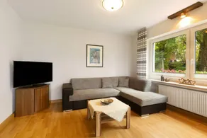 Flat with garden, BBQ & terrace | Mountain view - Image 5