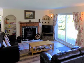 Cottage with garden | Beach view - Image 2