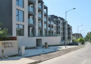 Wohnung mit privatem Pool - Image 2