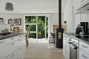 Child-friendly beautiful house with BBQ, garden & terrace | Sea view | Good for workation | Pets allowed - Image 5