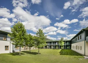 Children-friendly apartment with garden, sauna & BBQ - Image 2