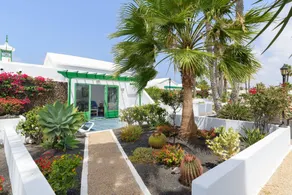 Vacation 'Jardin Del Sol 12' with Mountain View, Shared Pool and Wi-Fi - Image 2