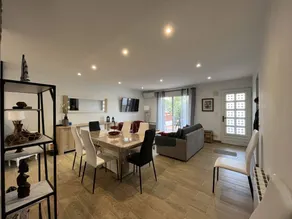 Maison avec barbecue, terrasse et jardin - Image 5