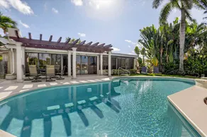 Maison de vacances avec piscine privée et jardin | Vue lac - Image 5