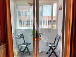 Apartment with pool - Image 2