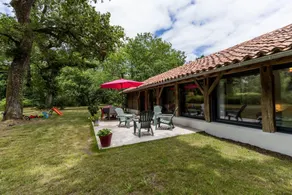 Gite with barbeque, pool & garden - Image 2