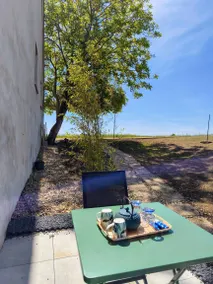 Studio with garden & terrace | Garden view - Image 2