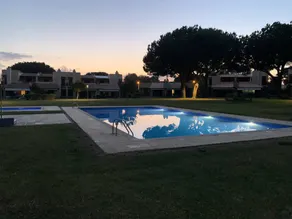Maison de vacances avec jardin, piscine et barbecue | Vue jardin - Image 4