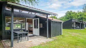 Holiday home with terrace | Pet-friendly - Image 3