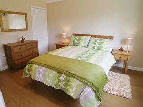 Children-friendly wonderful cottage with garden - Image 4